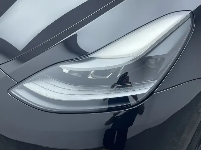 Tesla Model Y — Фото автомобиля 9