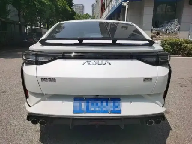 Dongfeng Yixuan — Фото автомобиля 12