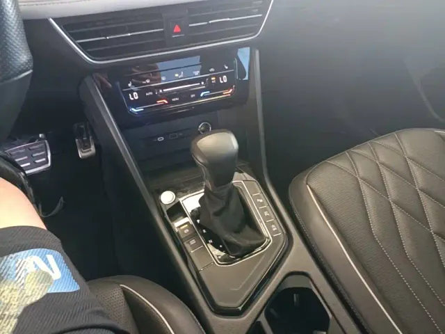 Volkswagen Tiguan L — Фото автомобиля 13