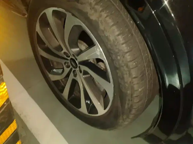 Land Rover Discovery Sport — Фото автомобиля 6