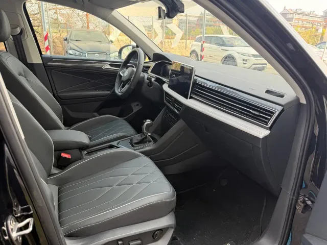 Volkswagen Tiguan L — Фото автомобиля 13