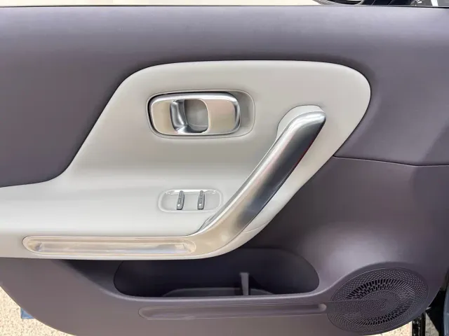 Leapmotor B01 — Фото автомобиля 12