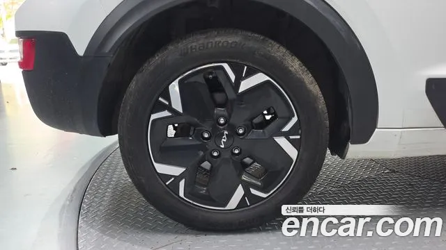 Kia Niro — Фото автомобиля 5