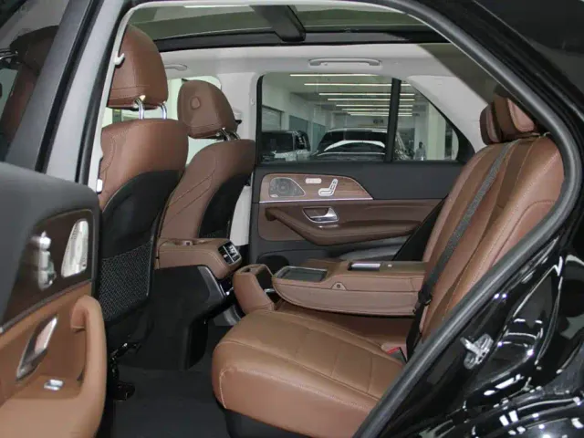 Mercedes-Benz GLE-Class — Фото автомобиля 8