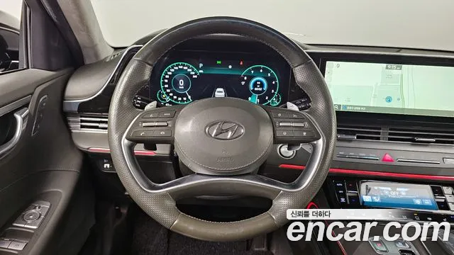 Hyundai Grandeur — Фото автомобиля 16