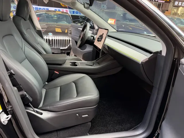 Tesla Model Y — Фото автомобиля 20