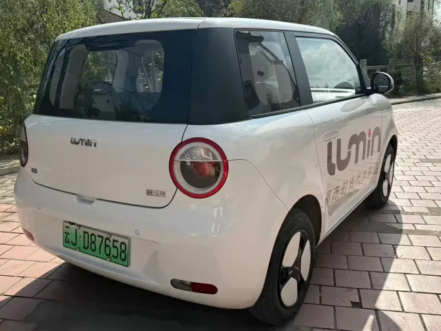 Changan Lumin — Фото автомобиля 7