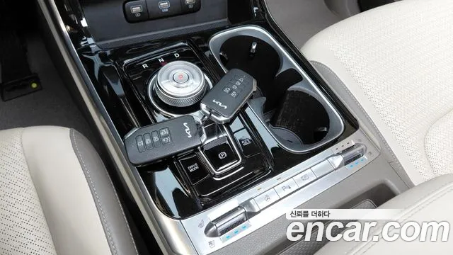 Kia Canival Carnival 4 поколение Бензин 7 мест Signature — Фото автомобиля 8