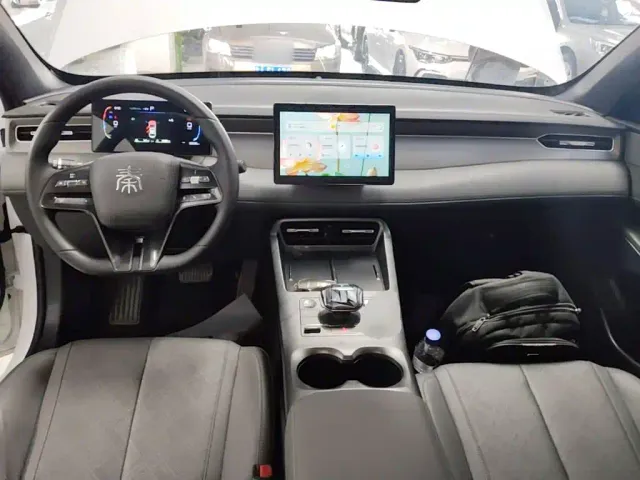 BYD Qin PLUS — Фото автомобиля 9