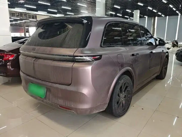 Li Auto L8 — Фото автомобиля 6