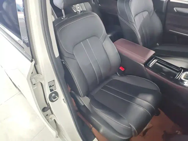 GAC Trumpchi M6 — Фото автомобиля 24