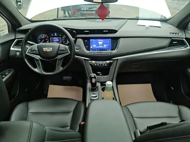 Cadillac XT5 — Фото автомобиля 9