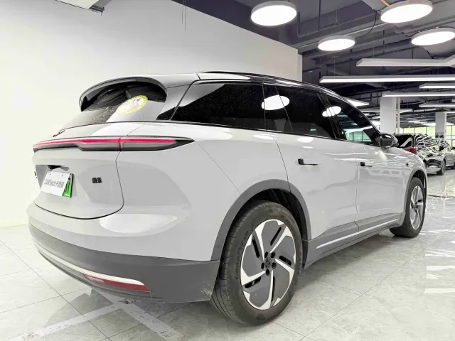 Nio ES6 — Фото автомобиля 6