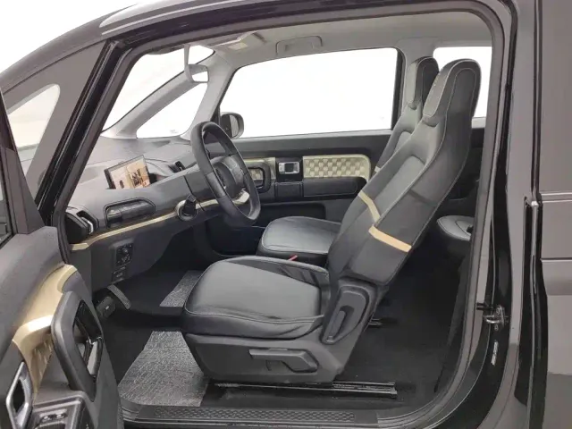 Baojun KiWi EV — Фото автомобиля 10
