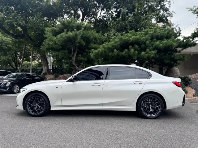 BMW 3 Series — Фото автомобиля 16