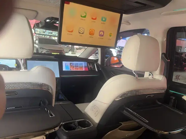 GAC Trumpchi E9 — Фото автомобиля 22