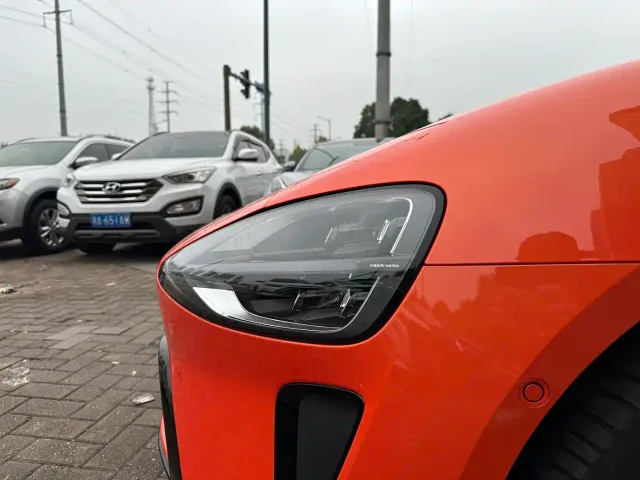 Xiaomi SU7 — Фото автомобиля 8