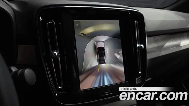Volvo C40 Recharge — Фото автомобиля 21