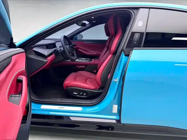 Xiaomi SU7 — Фото автомобиля 11