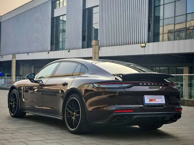 Porsche Panamera — Фото автомобиля 4