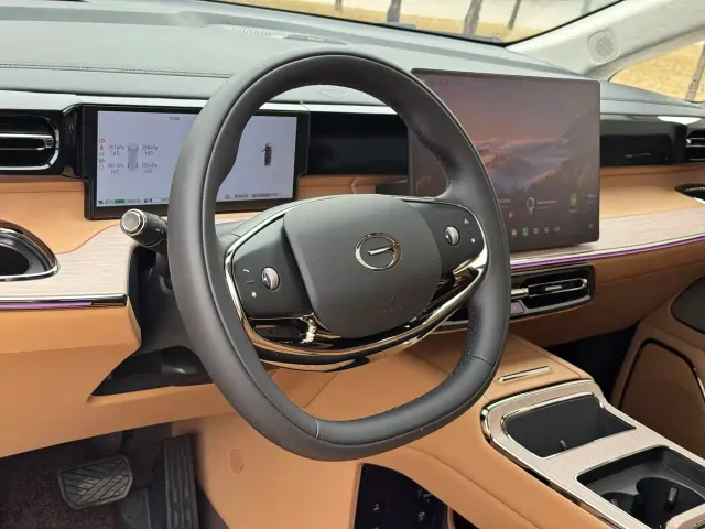 GAC Trumpchi E8 — Фото автомобиля 7