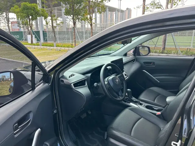Toyota Corolla Cross — Фото автомобиля 4