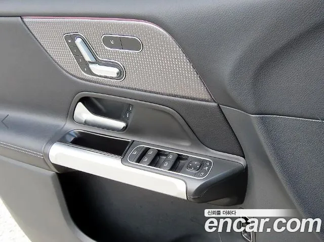 Mercedes-Benz GLB-Class GLB-класс X247 — Фото автомобиля 11
