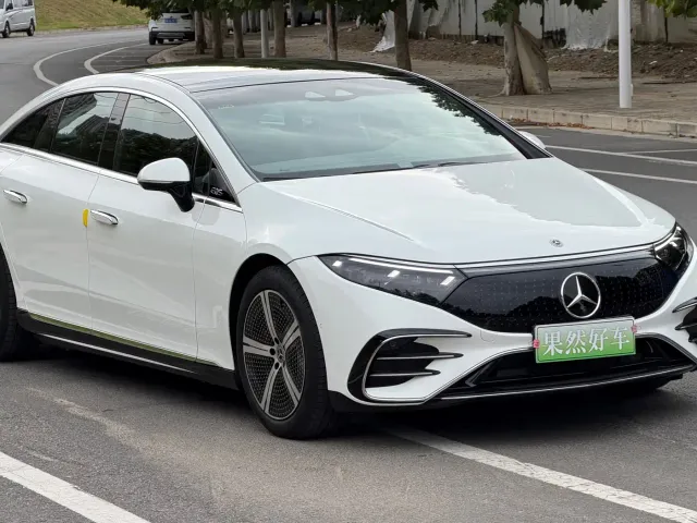 Mercedes-Benz EQS — Фото автомобиля 2