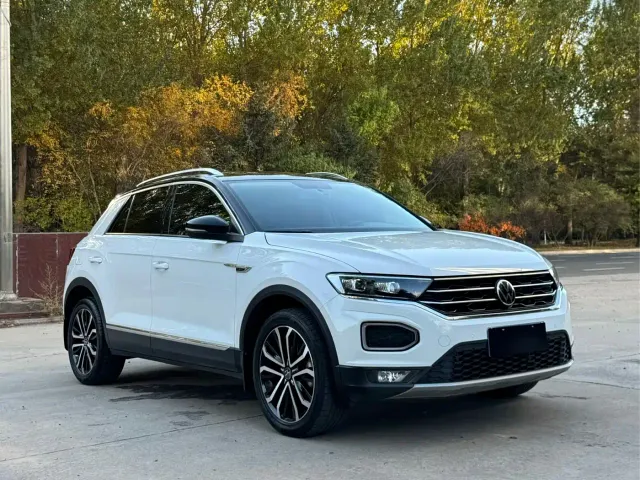 Volkswagen T-Roc — Фото автомобиля 3