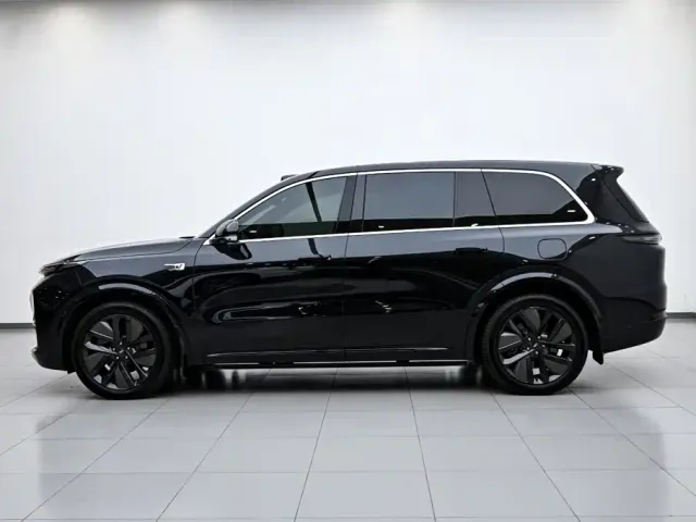 Li Auto L9 — Фото автомобиля 5