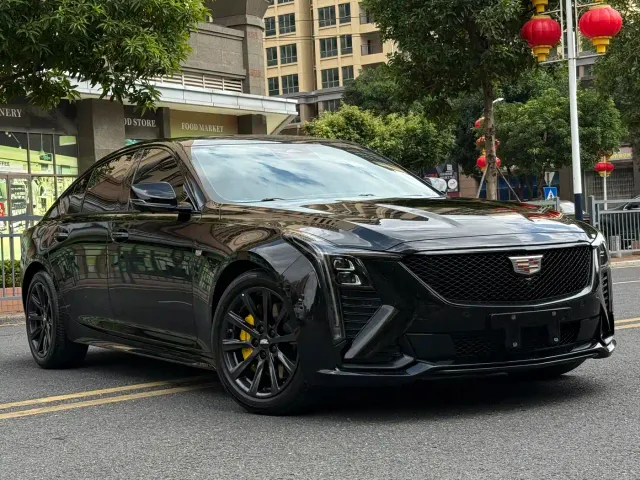 Cadillac CT5 — Фото автомобиля 3