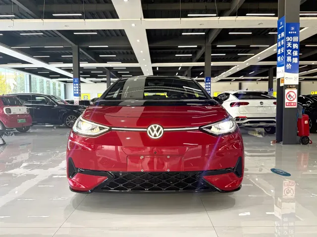 Volkswagen ID.3 — Фото автомобиля 2