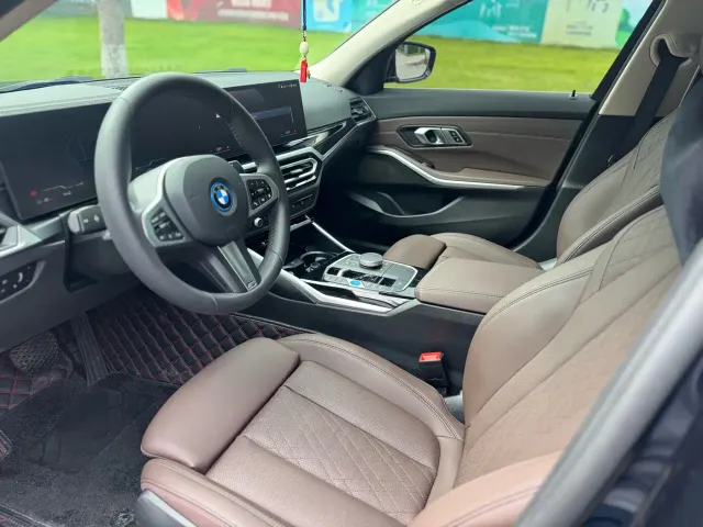 BMW i3 — Фото автомобиля 9