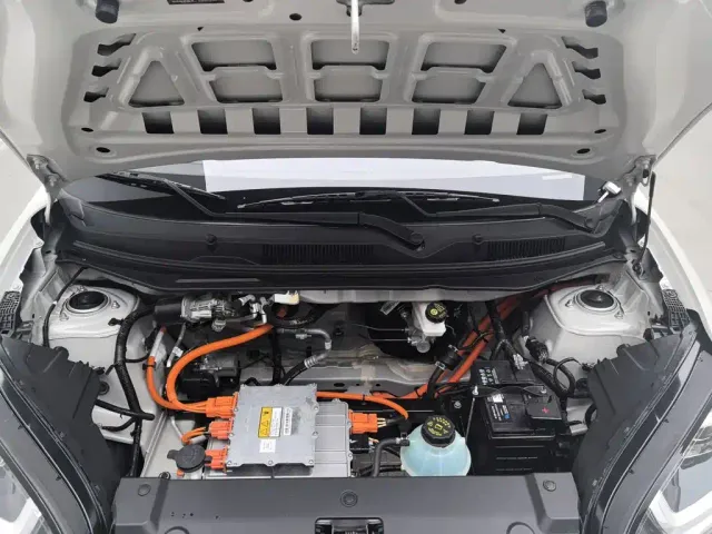 Wuling Bingo — Фото автомобиля 6