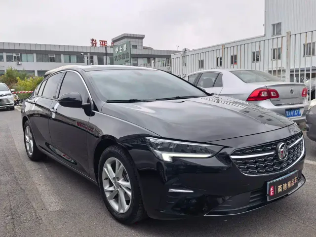 Buick Regal — Фото автомобиля 3
