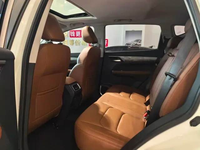 Geely Vision X6 — Фото автомобиля 13