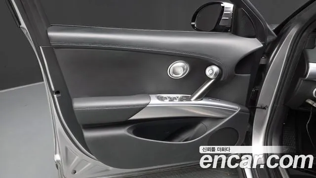 Genesis GV60 — Фото автомобиля 13