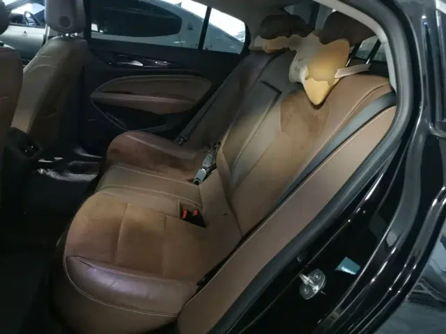 Buick Regal — Фото автомобиля 16
