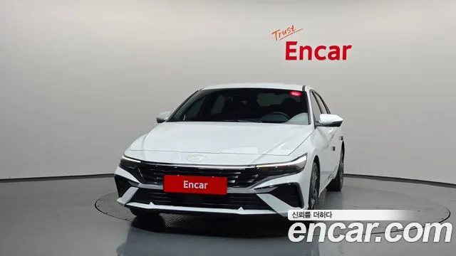 Hyundai Avante CN7 — Фото автомобиля 3
