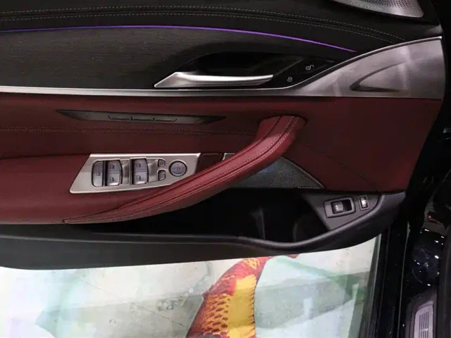 BMW 5 Series — Фото автомобиля 18