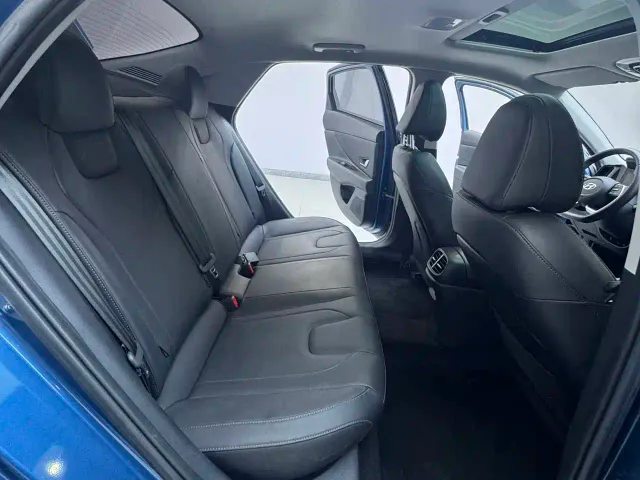 Hyundai Elantra — Фото автомобиля 13