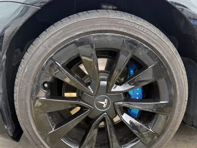 Tesla Model 3 2021 Standard Range Rear-Wheel Drive Upgrade — Фото автомобиля 14