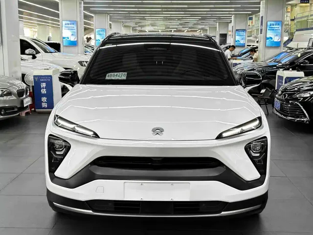 Nio ES6 — Фото автомобиля 2
