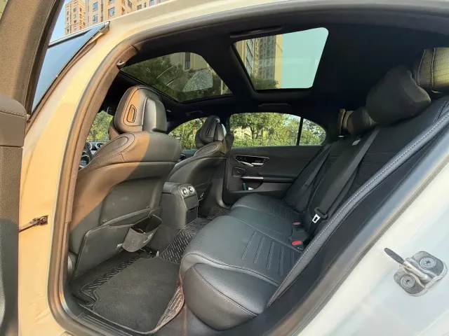 Mercedes-Benz C-Class — Фото автомобиля 11