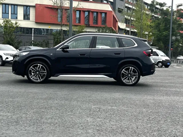 BMW X1 — Фото автомобиля 4
