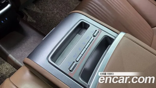 Hyundai Grandeur GN7 — Фото автомобиля 27