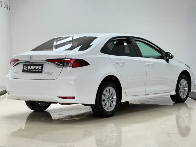 Toyota Corolla — Фото автомобиля 4