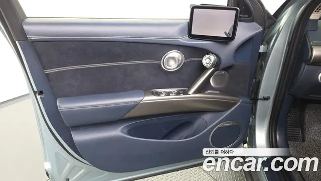 Genesis GV60 — Фото автомобиля 24