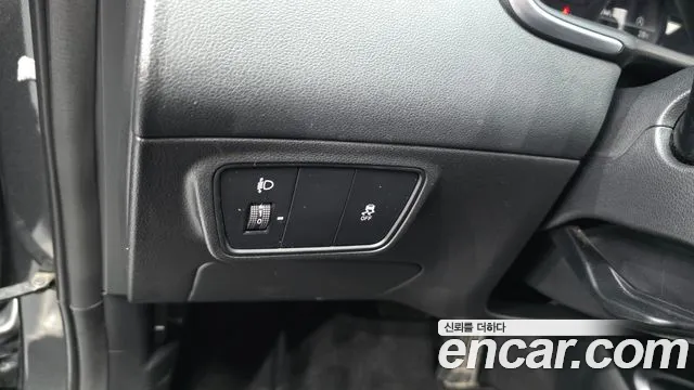 Hyundai Tucson Tucson (NX4) Дизель 2.0 2WD — Фото автомобиля 19