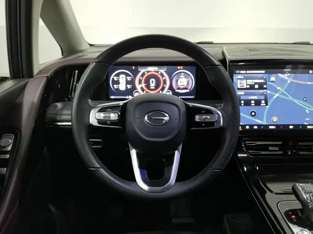 GAC Trumpchi M8 — Фото автомобиля 11